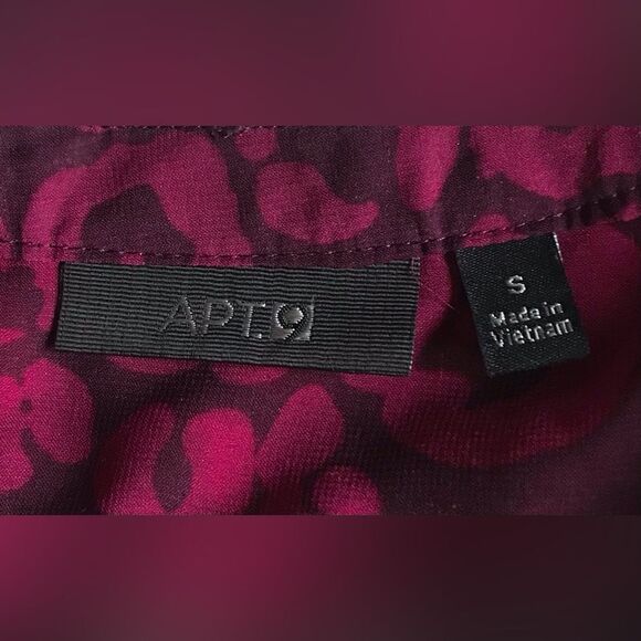 NWOT … APT. 9 “Size: S” Colorful Blouse - Picture 3 of 3